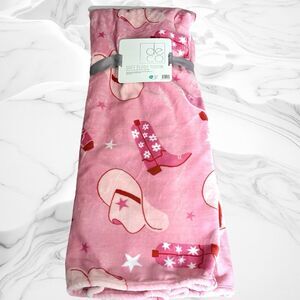 Deco Cowgirl Soft Plush Throw Blanket – 70" x 50" Boots Hats and Starts Pink
